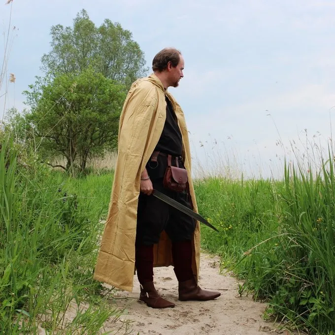 Leonardo Carbone Baumwollumhang, Honigbraun 3 Leonardo Carbone Baumwollumhang, Honigbraun – Bild 3