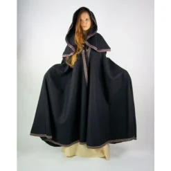 Leonardo Carbone Gestickte Mantel Lyra, Rot 7 Leonardo Carbone Gestickte Mantel Lyra, Rot -Angebote Wikinger Kleidung Store gestickte mantel lyra rot 3