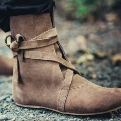 Leonardo Carbone Haithabu-Stiefel, Velour, Schwarz