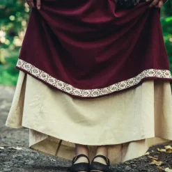 Leonardo Carbone Hangeroc Svanhild, Rot 9 Leonardo Carbone Hangeroc Svanhild, Rot -Angebote Wikinger Kleidung Store hangeroc svanhild rot 4