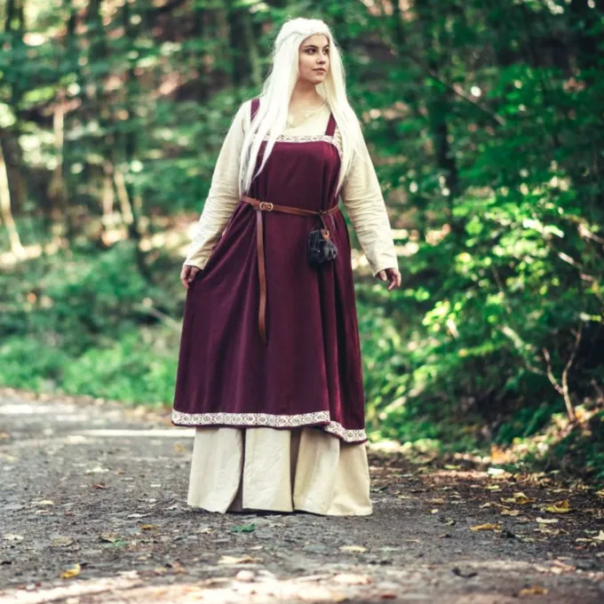 Leonardo Carbone Hangeroc Svanhild, Rot 1 Leonardo Carbone Hangeroc Svanhild, Rot