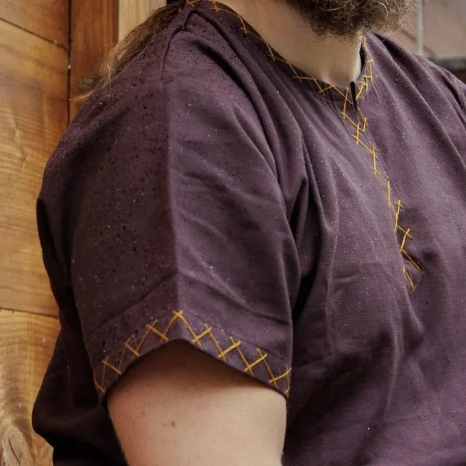 Leonardo Carbone Kurze Wikingertunika Harbard, Braun 5 Leonardo Carbone Kurze Wikingertunika Harbard, Braun – Bild 5