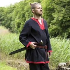 Epic Armoury Mittelalterliche Langärmelige Tunika Schwarz-rot 9 Epic Armoury Mittelalterliche Langärmelige Tunika Schwarz-rot -Angebote Wikinger Kleidung Store mittelalterliche langaermelige tunika schwarz rot 4