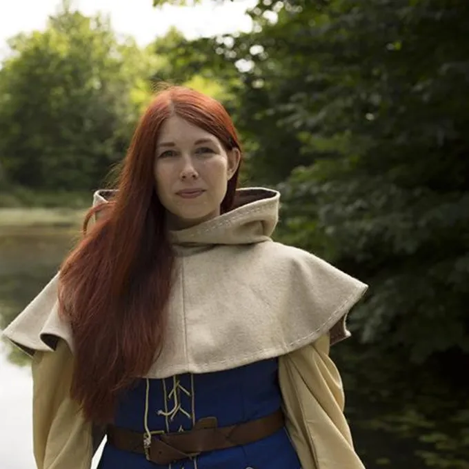 Epic Armoury Mittelalterlicher Begleiter Erhard, Beige 4 Epic Armoury Mittelalterlicher Begleiter Erhard, Beige – Bild 4