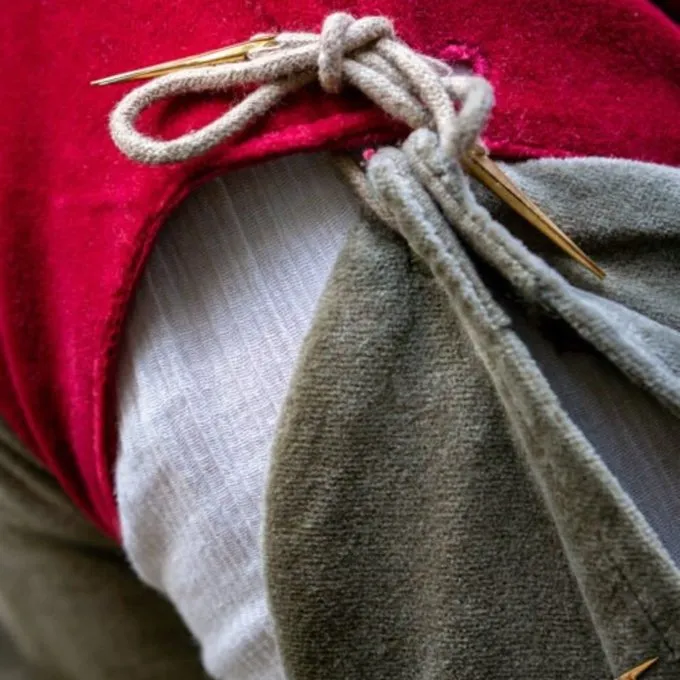 Epic Armoury Mittelalterliches Kleid Isobel, Grün 2 Epic Armoury Mittelalterliches Kleid Isobel, Grün – Bild 2