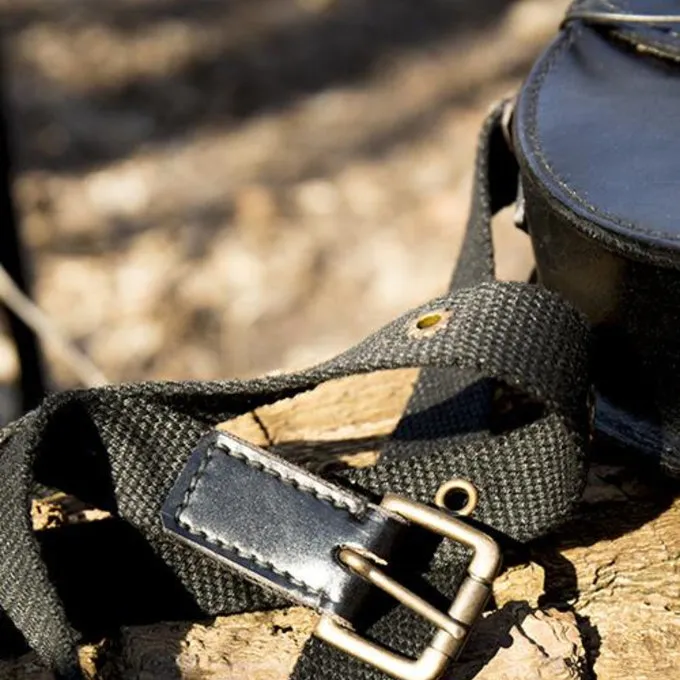 Epic Armoury Runde Ledertasche, Schwarz 3 Epic Armoury Runde Ledertasche, Schwarz – Bild 3