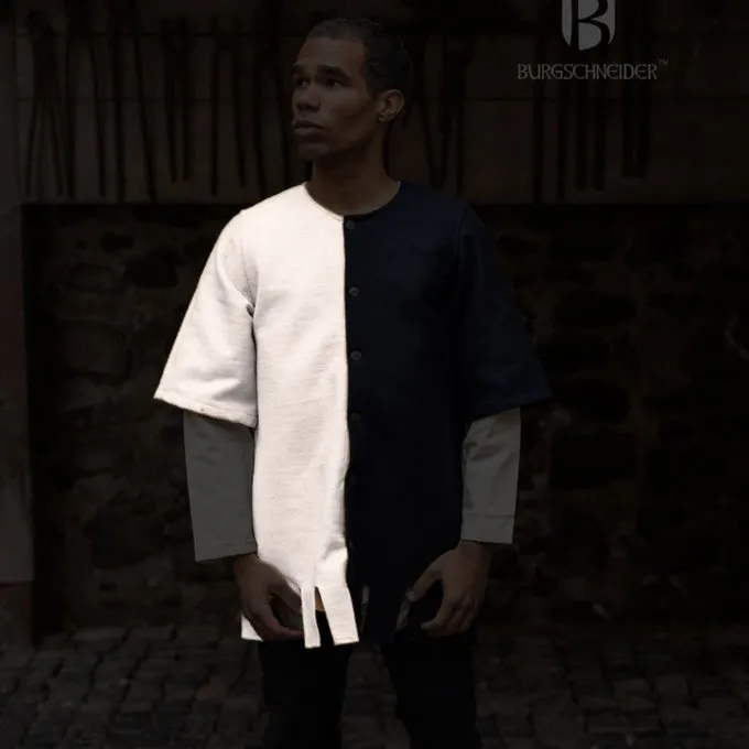 Burgschneider Surcoat Aleran, Rechte Seite, Natürlich 3 Burgschneider Surcoat Aleran, Rechte Seite, Natürlich – Bild 3