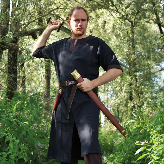 Leonardo Carbone Tunika Edgar, Schwarz / Braun 2 Leonardo Carbone Tunika Edgar, Schwarz / Braun – Bild 2