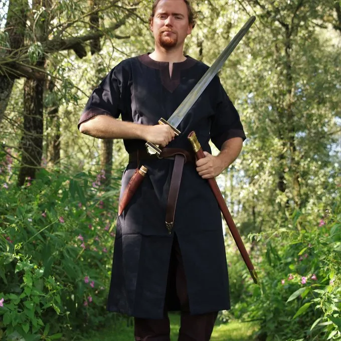 Leonardo Carbone Tunika Edgar, Schwarz / Braun 3 Leonardo Carbone Tunika Edgar, Schwarz / Braun – Bild 3