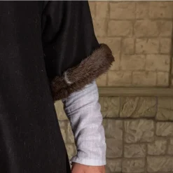 Mytholon Viking Kaftan Mit Fell, Schwarz -Angebote Wikinger Kleidung Store viking kaftan mit fell schwarz 2