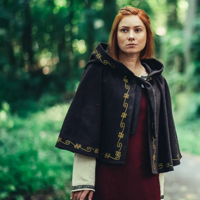 Leonardo Carbone Wolle Chaperon Runa, Schwarz 2 Leonardo Carbone Wolle Chaperon Runa, Schwarz – Bild 2