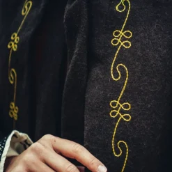 Leonardo Carbone Wolle Chaperon Runa, Schwarz 10 Leonardo Carbone Wolle Chaperon Runa, Schwarz -Angebote Wikinger Kleidung Store wolle chaperon runa schwarz 4