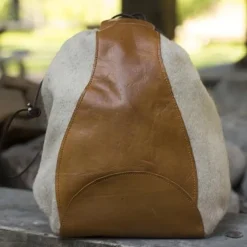 Epic Armoury Wollledertasche, Beige-braun